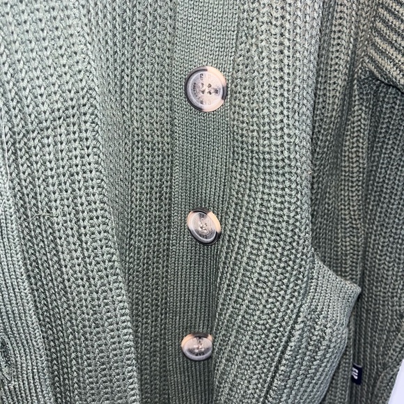 Women’s Gap Green Button Up Cardigan NWT - Picture 3 of 6